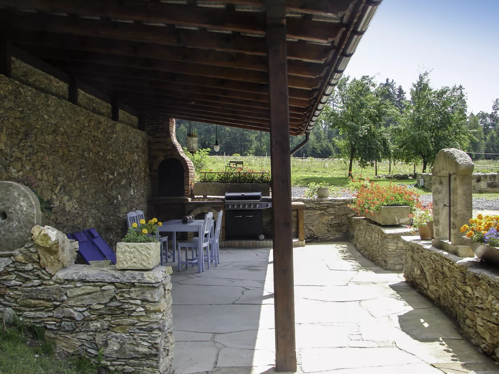 Dom na Skraju-Buiten