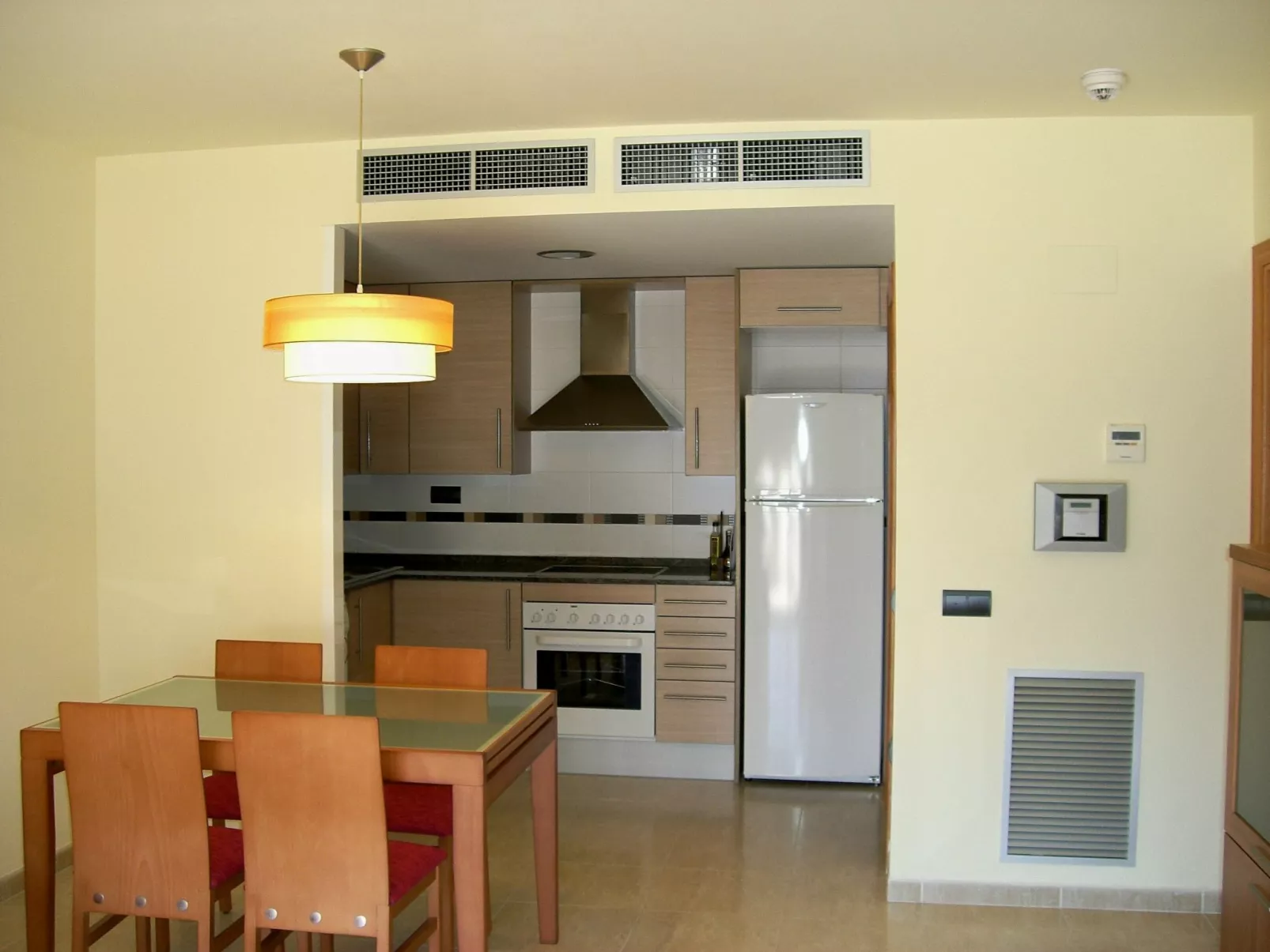 Apartamentos Golden Beach-Binnen