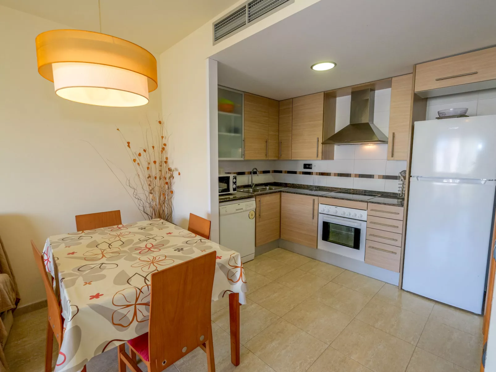 Apartamentos Golden Beach-Binnen