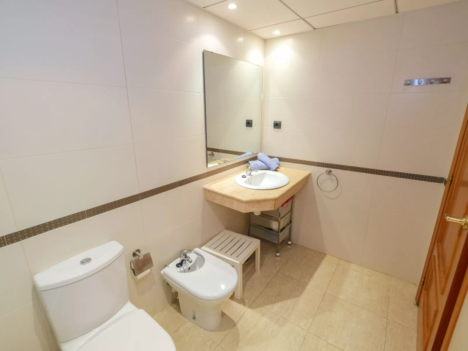 Apartamentos Golden Beach-Binnen