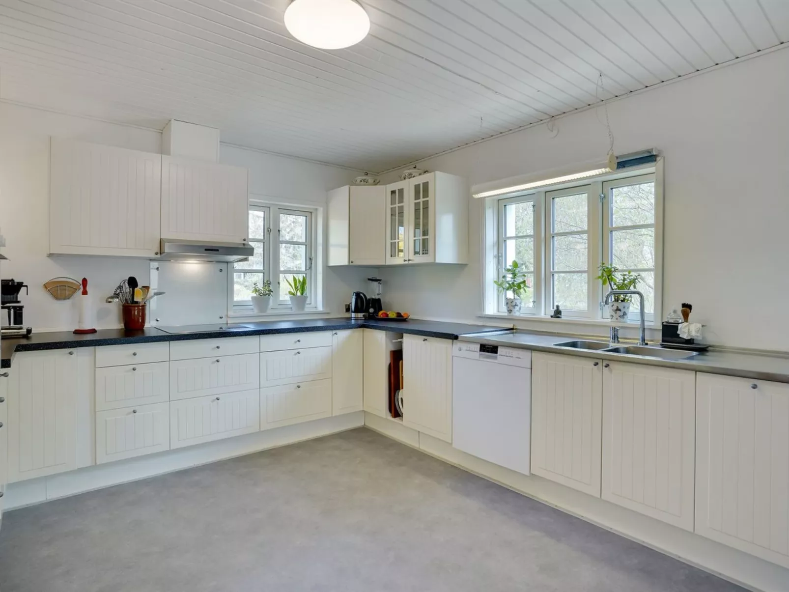 "Therman" - 1.5km from the sea-Binnen