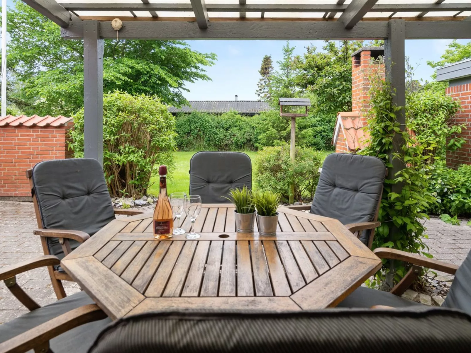 "Radojka" - 75m from the sea-Buiten