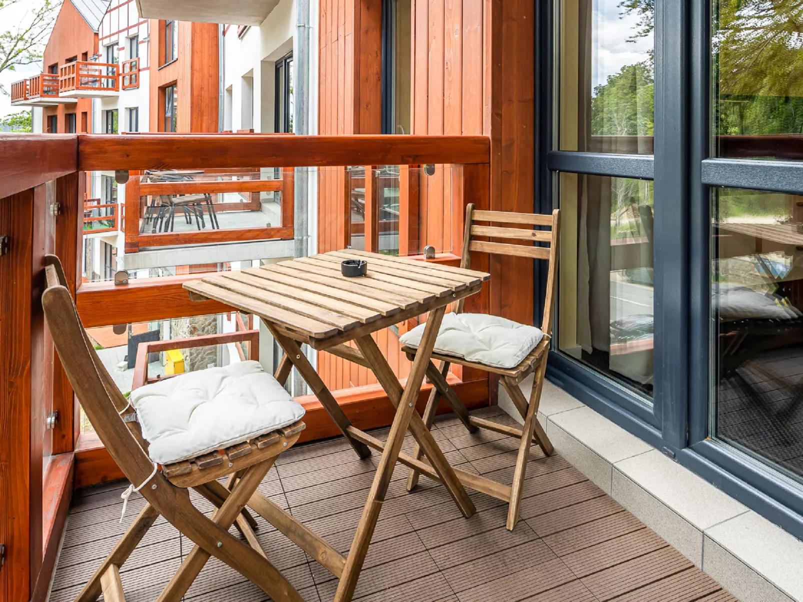 Holiday Mountain Residence-Buiten