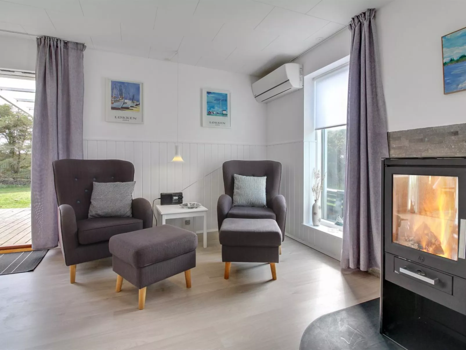 "Hellin" - 300m from the sea-Binnen