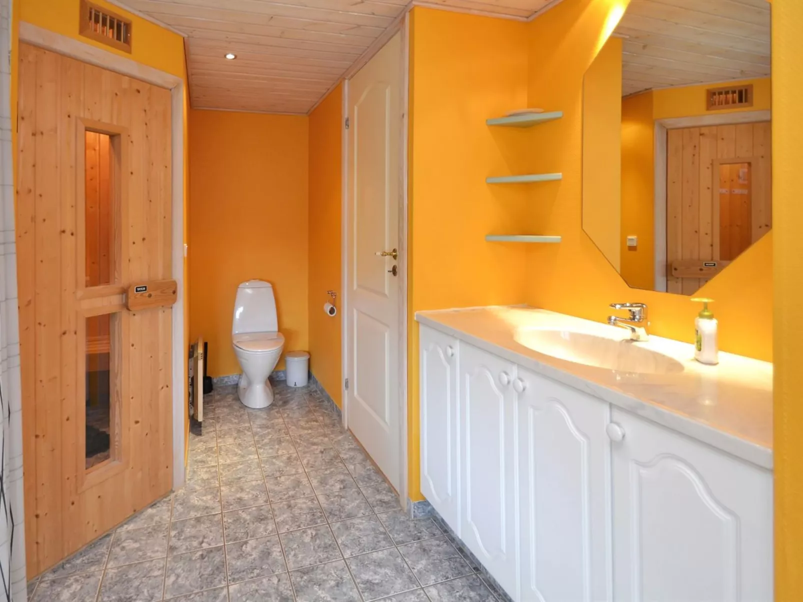 "Aleta" - 500m from the sea-Buiten