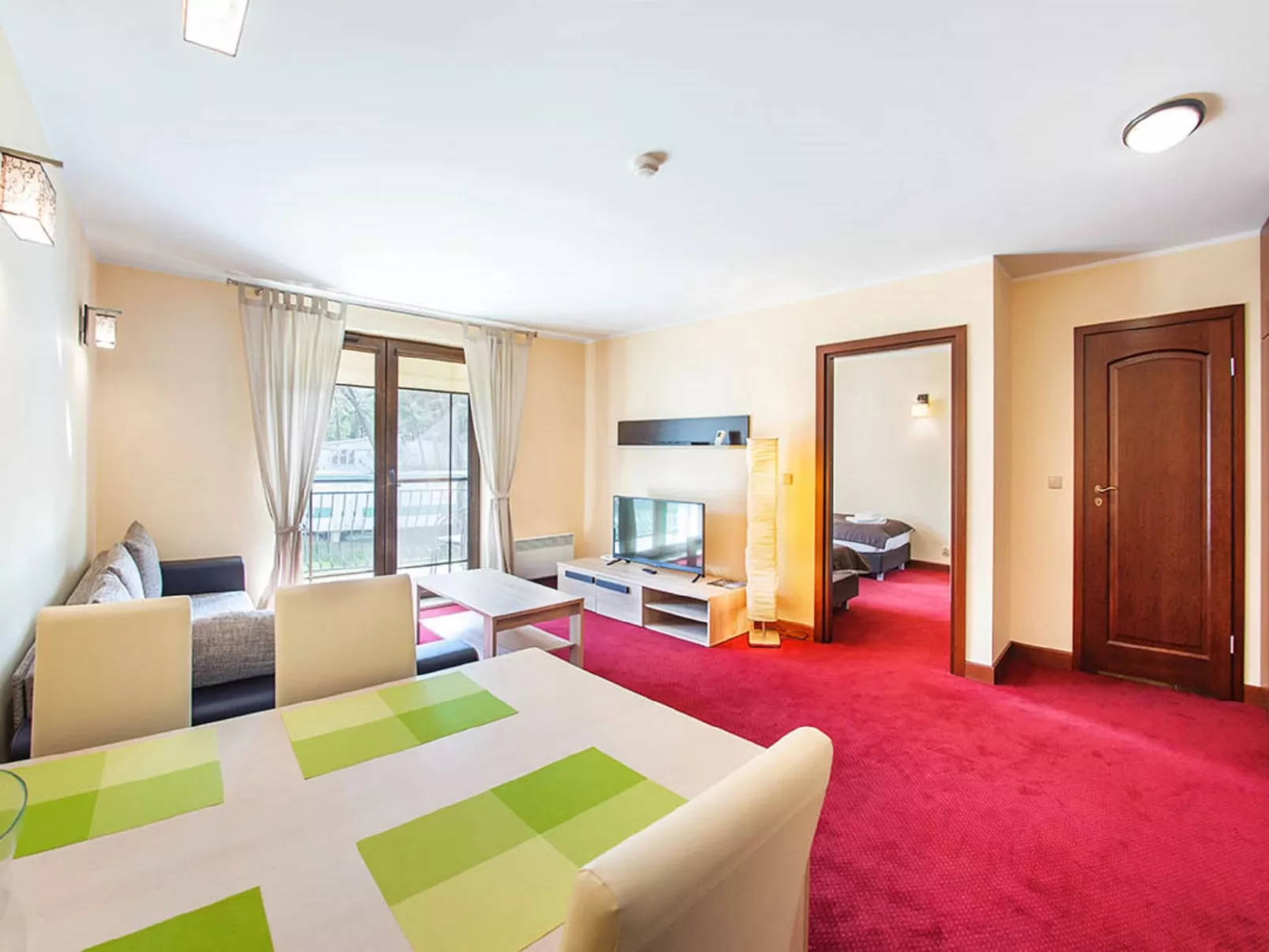 Continental Krynica Morska-Binnen