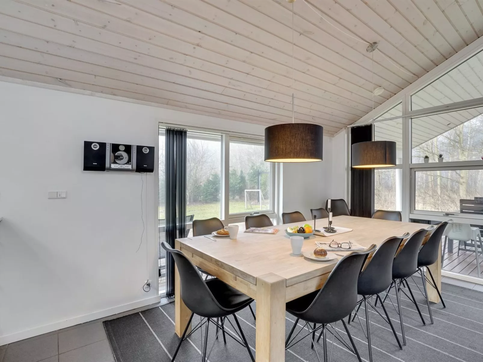 "Nyalle" - 1.3km from the sea-Binnen