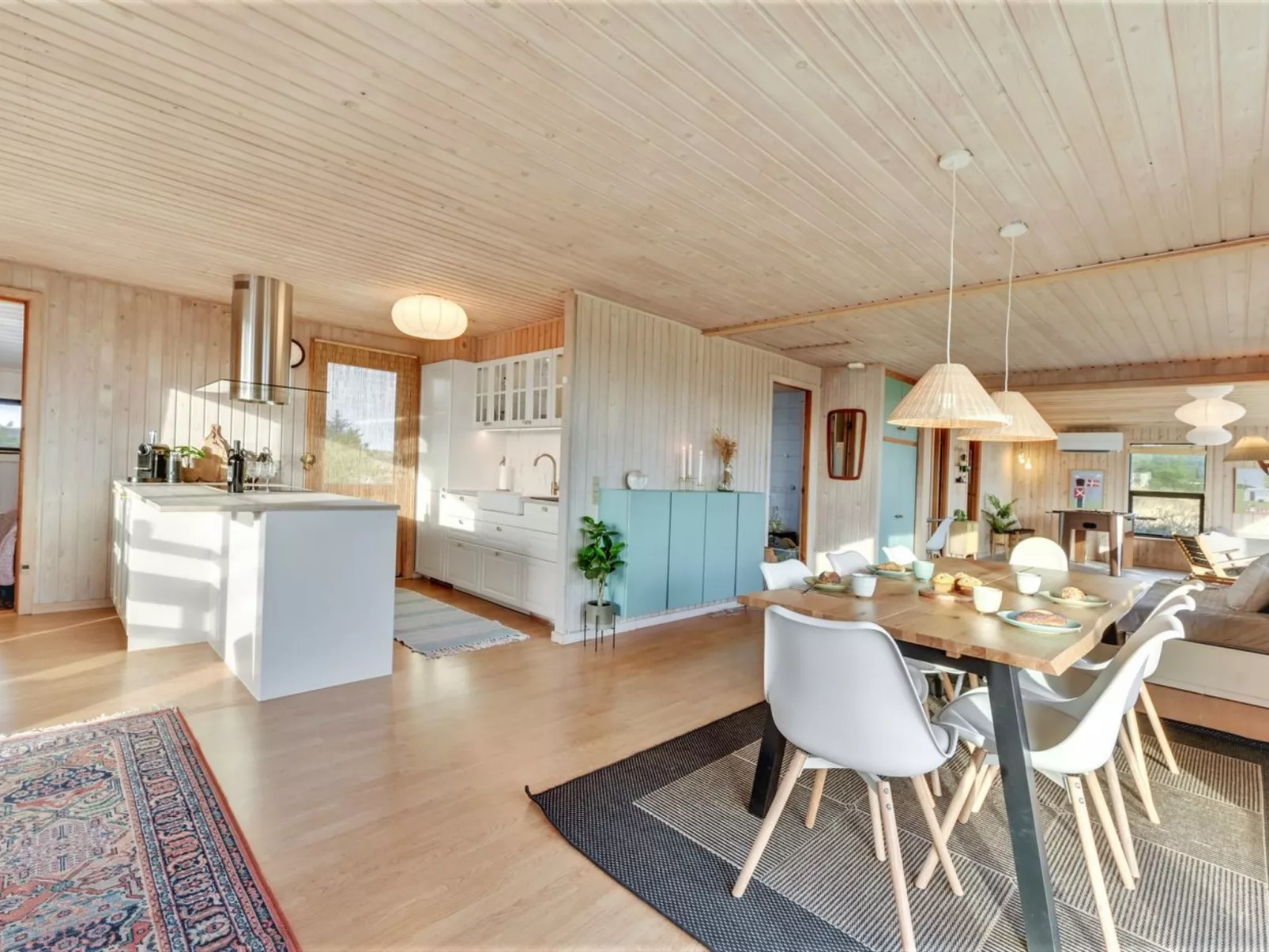 "Brunkil" - 500m from the sea-Binnen
