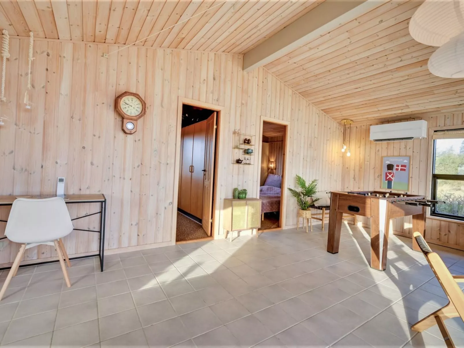 "Brunkil" - 500m from the sea-Binnen