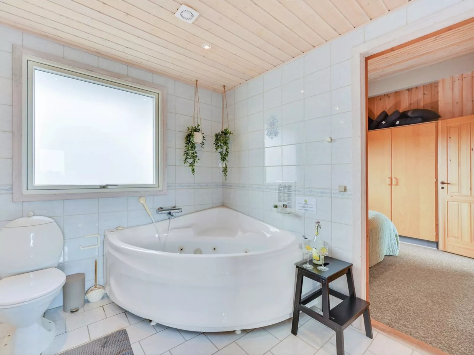 "Brunkil" - 500m from the sea-Binnen
