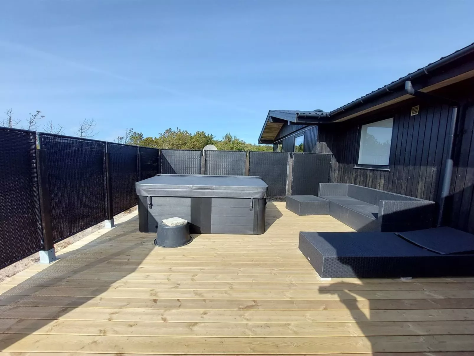 "Brunkil" - 500m from the sea-Buiten