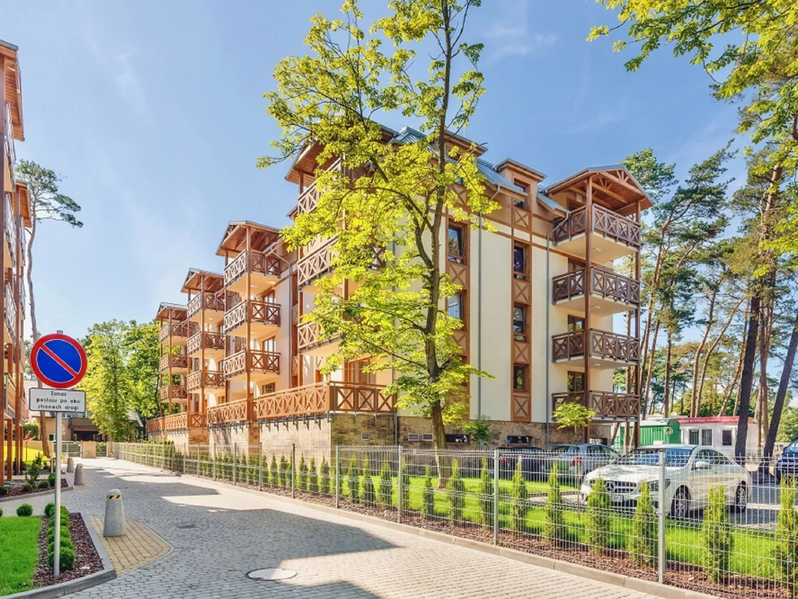 Rezydencja Park Rodzinna-Buiten