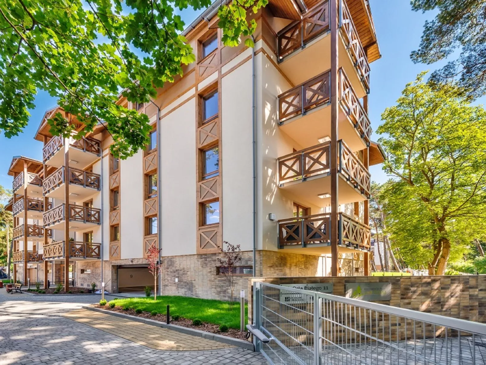 Rezydencja Park Rodzinna-Buiten