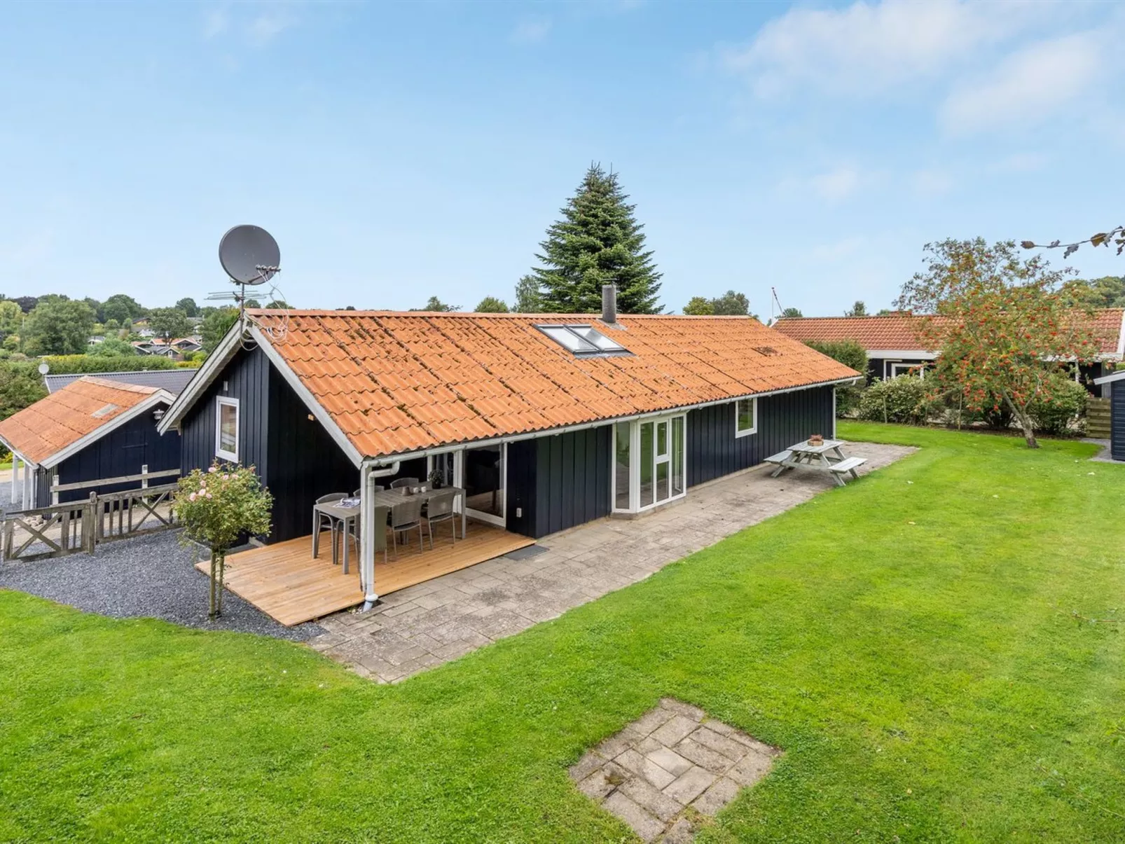 "Petrus" - 750m from the sea-Buiten