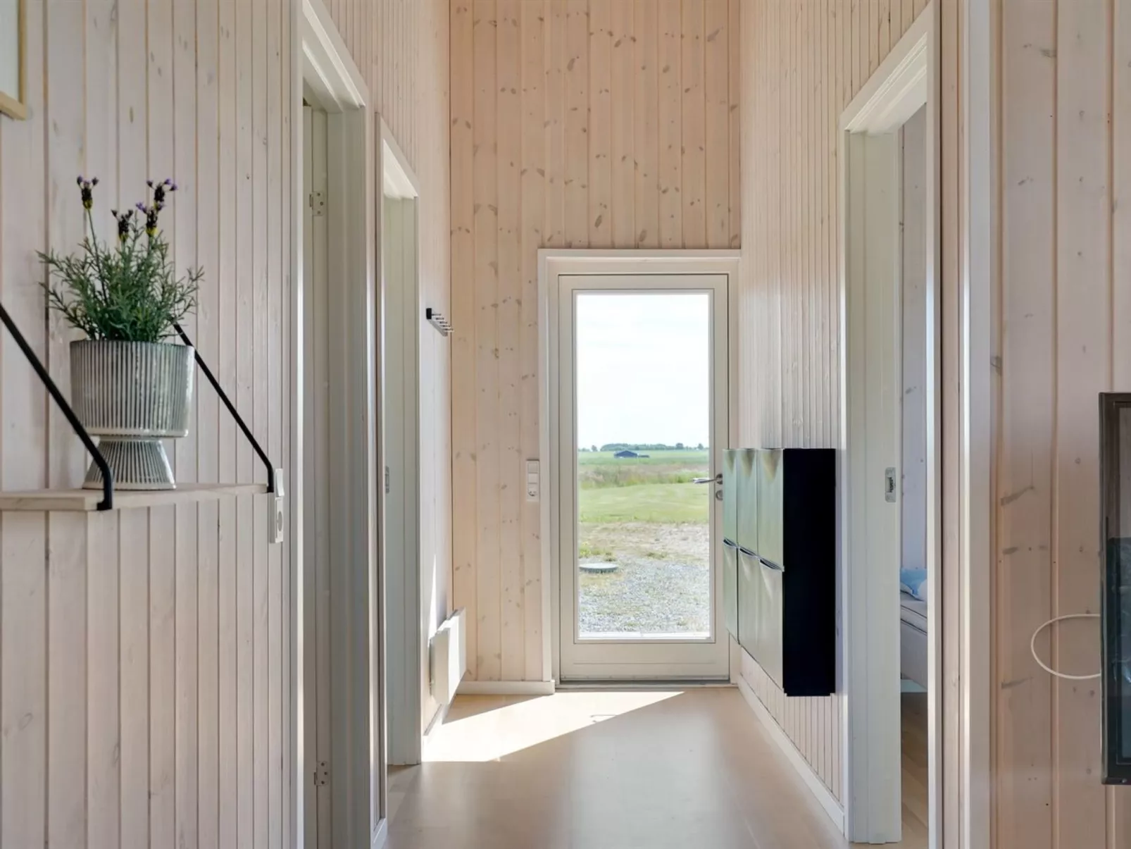 "Elenore" - 900m from the sea-Binnen