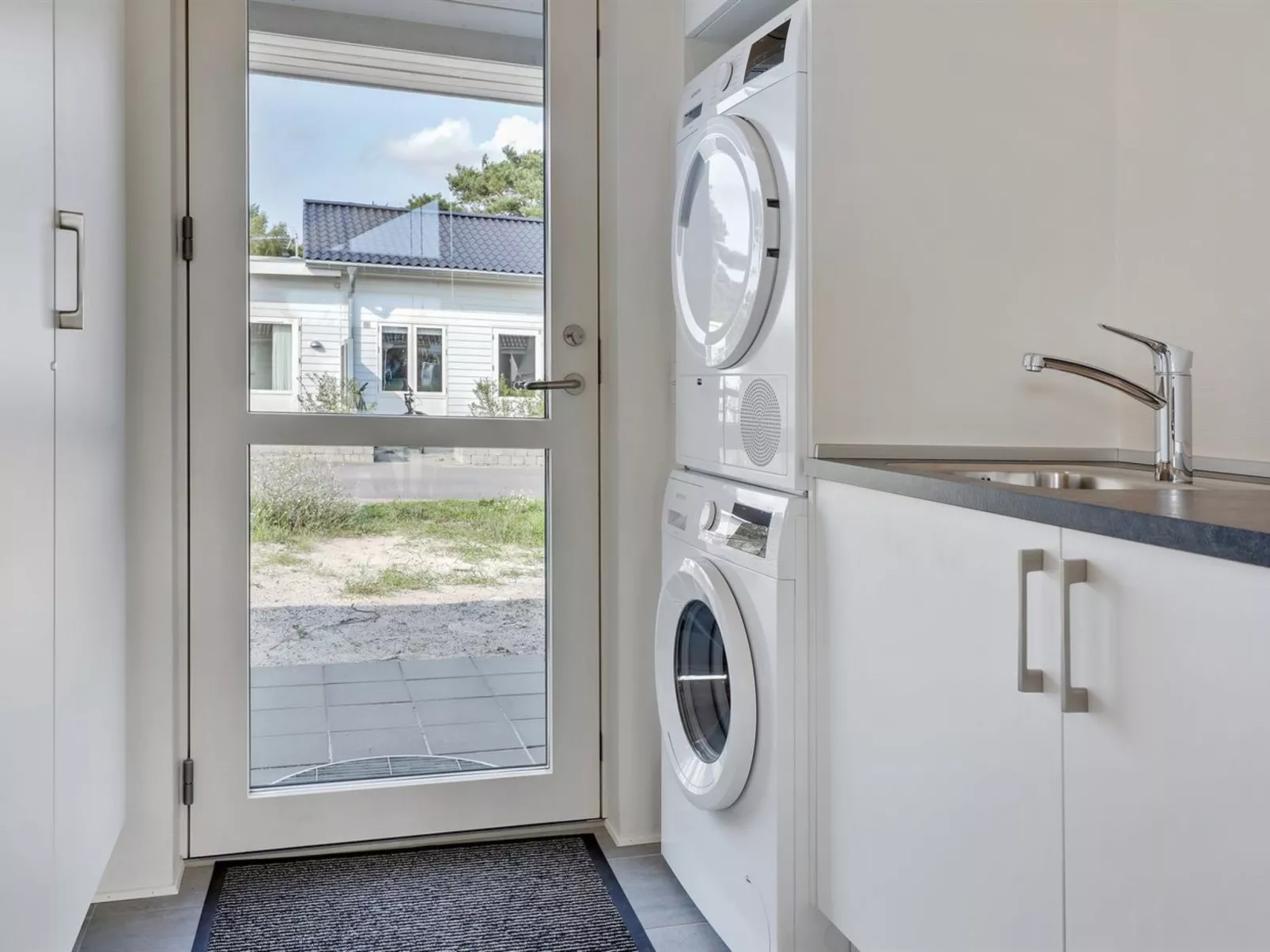 "Widerik" - 260m from the sea-Buiten