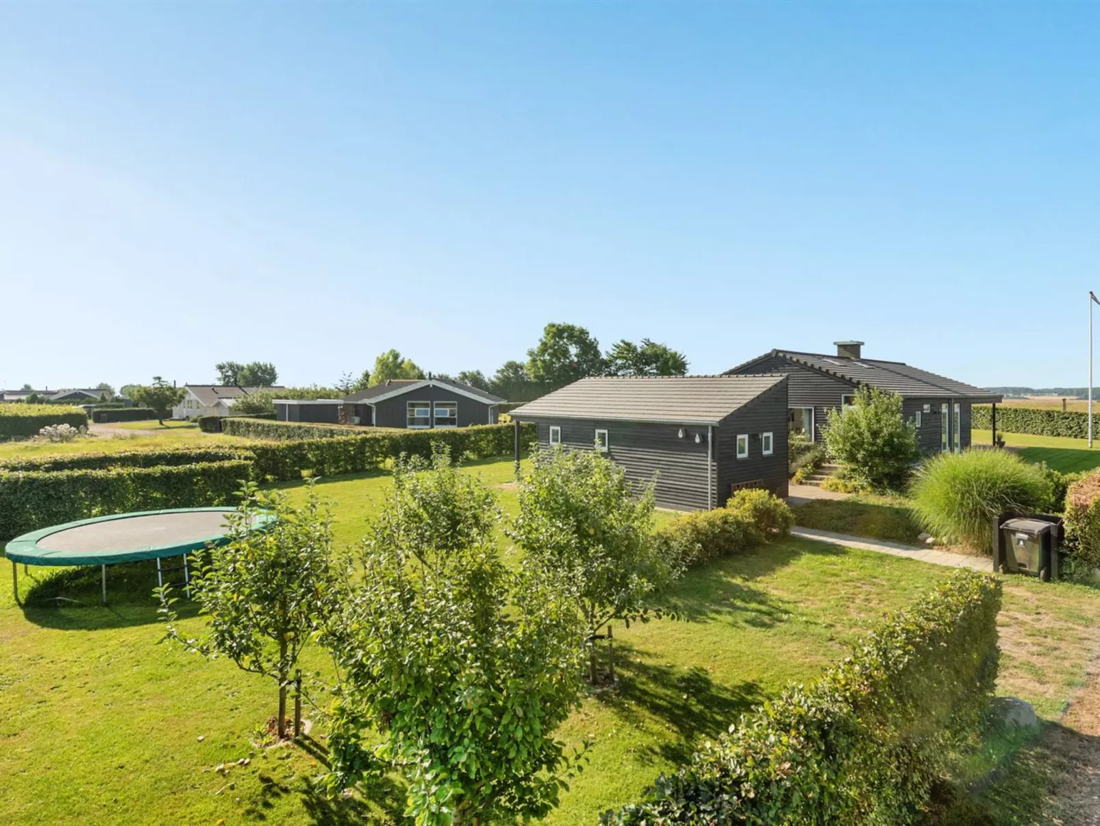 "Myrte" - 500m from the sea-Buiten