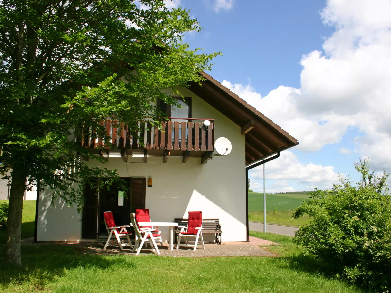 Dorf 4/ Haus 27-Buiten