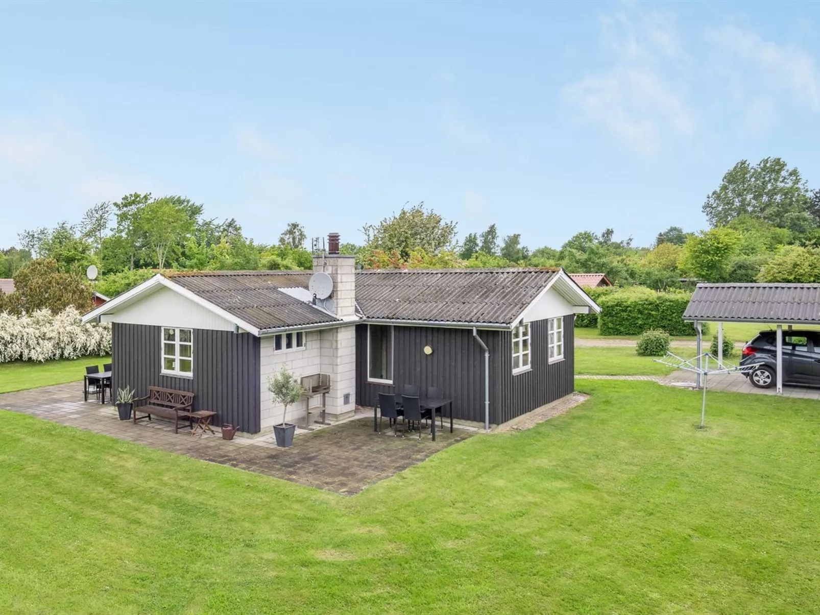 "Jaike" - 350m from the sea