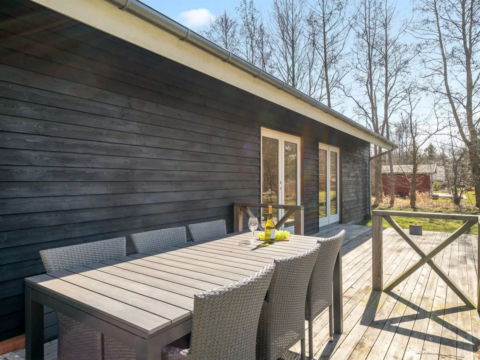 "Pietari" - 1.2km from the sea-Binnen