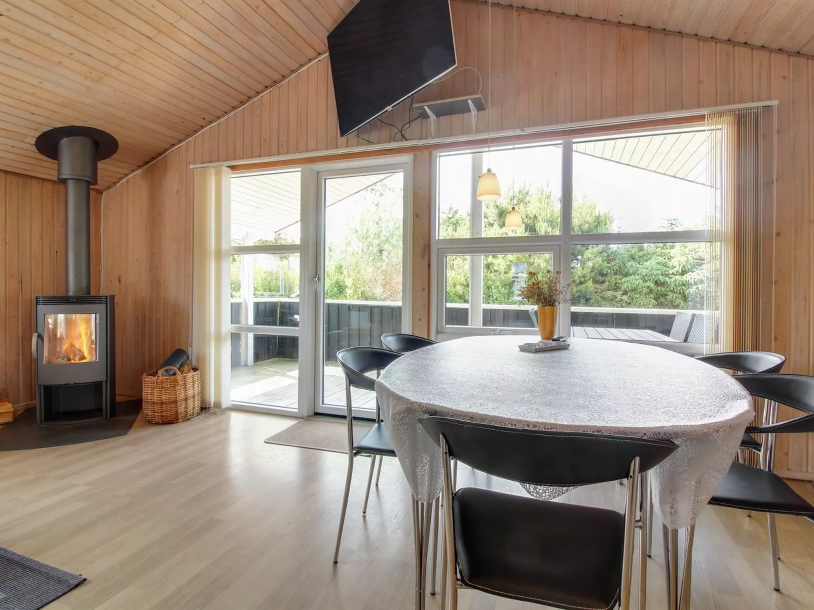 "Guja" - 1km from the sea-Binnen
