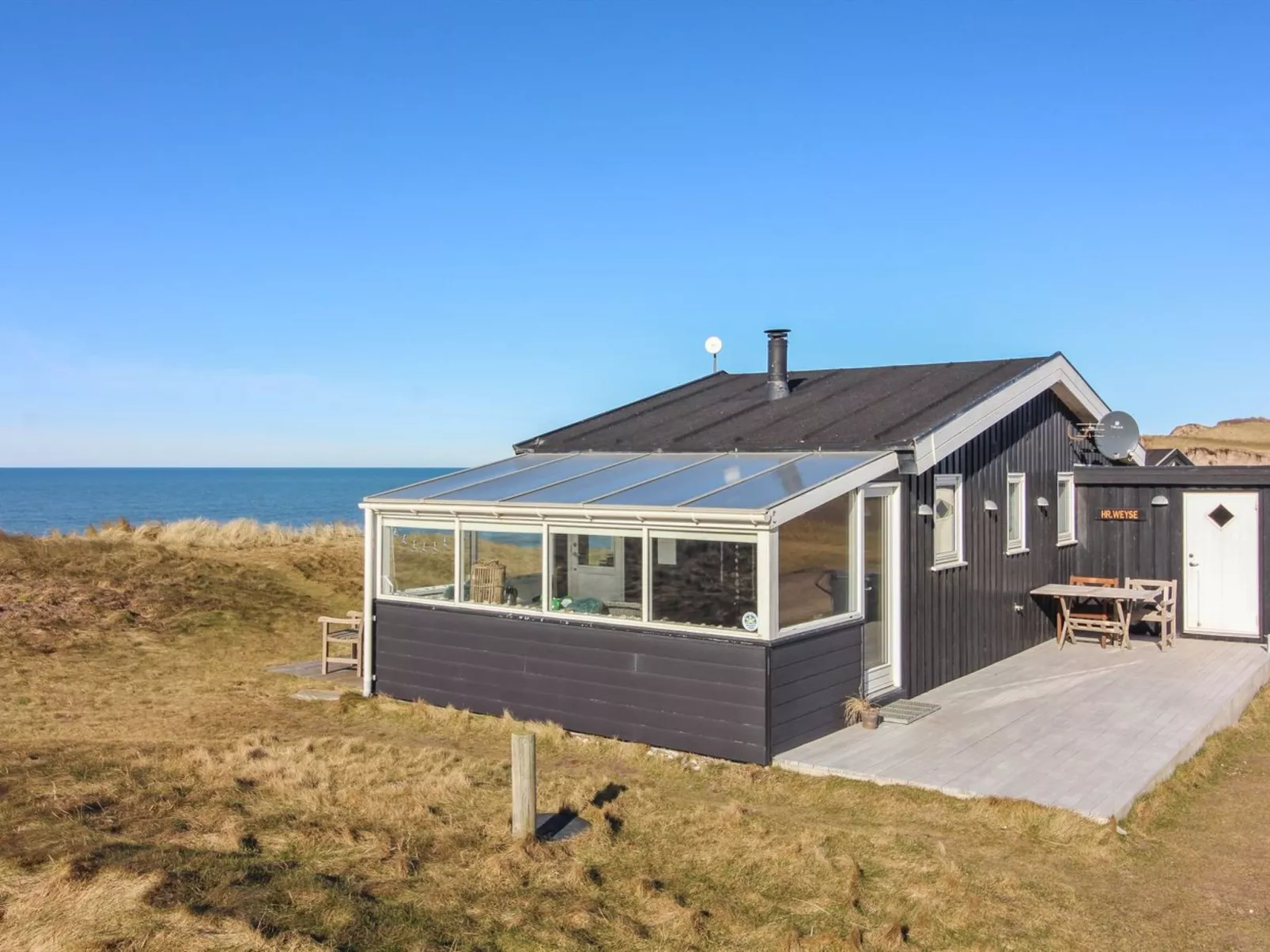 "Freydis" - 92m from the sea-Buiten