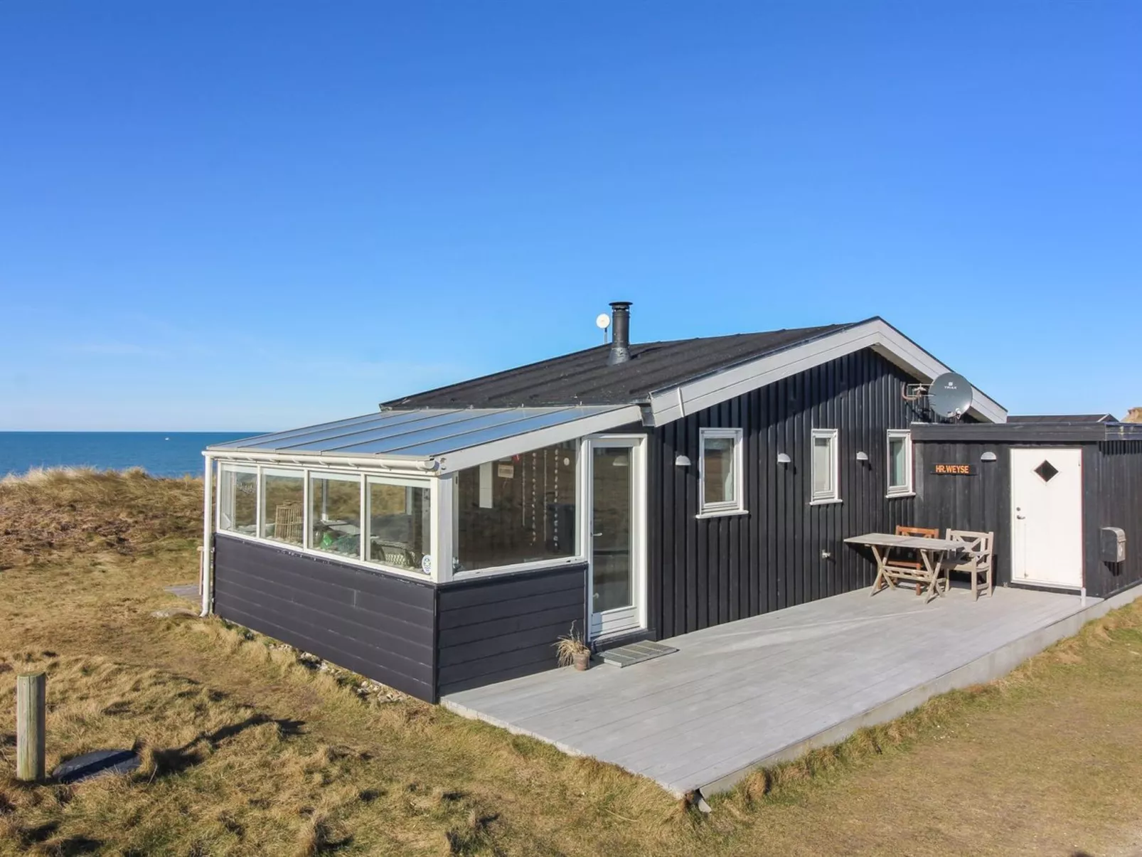"Freydis" - 92m from the sea-Buiten