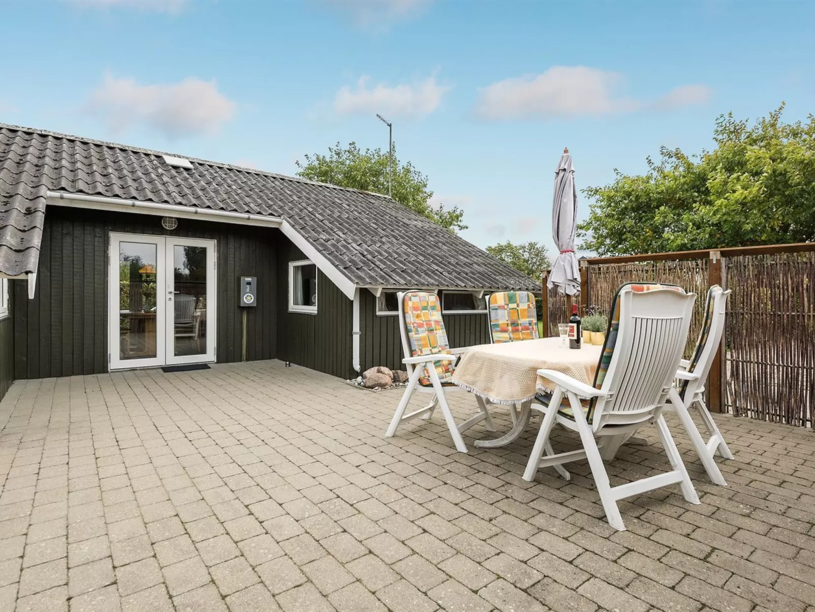 "Kolja" - 525m from the sea-Buiten