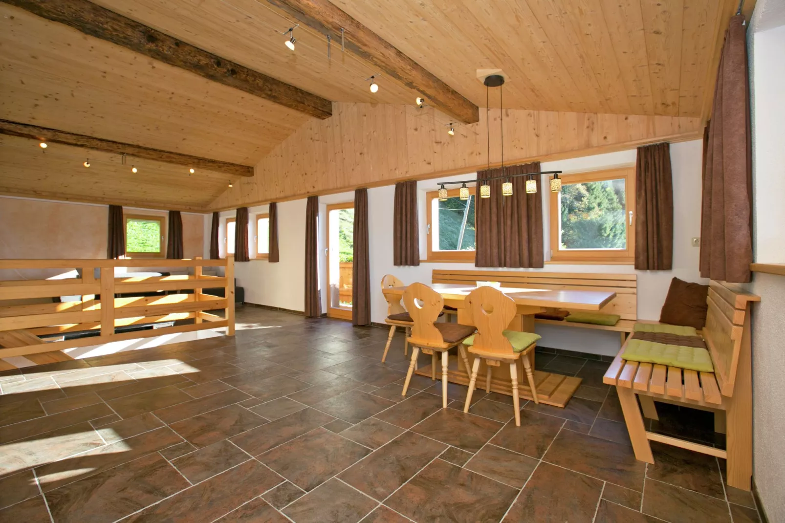 Chalet Hohe Salve-Eetkamer