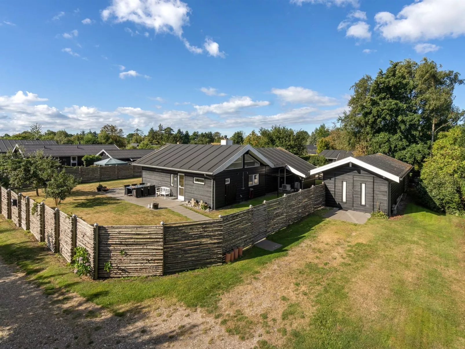 "Danske" - 150m from the sea-Buiten