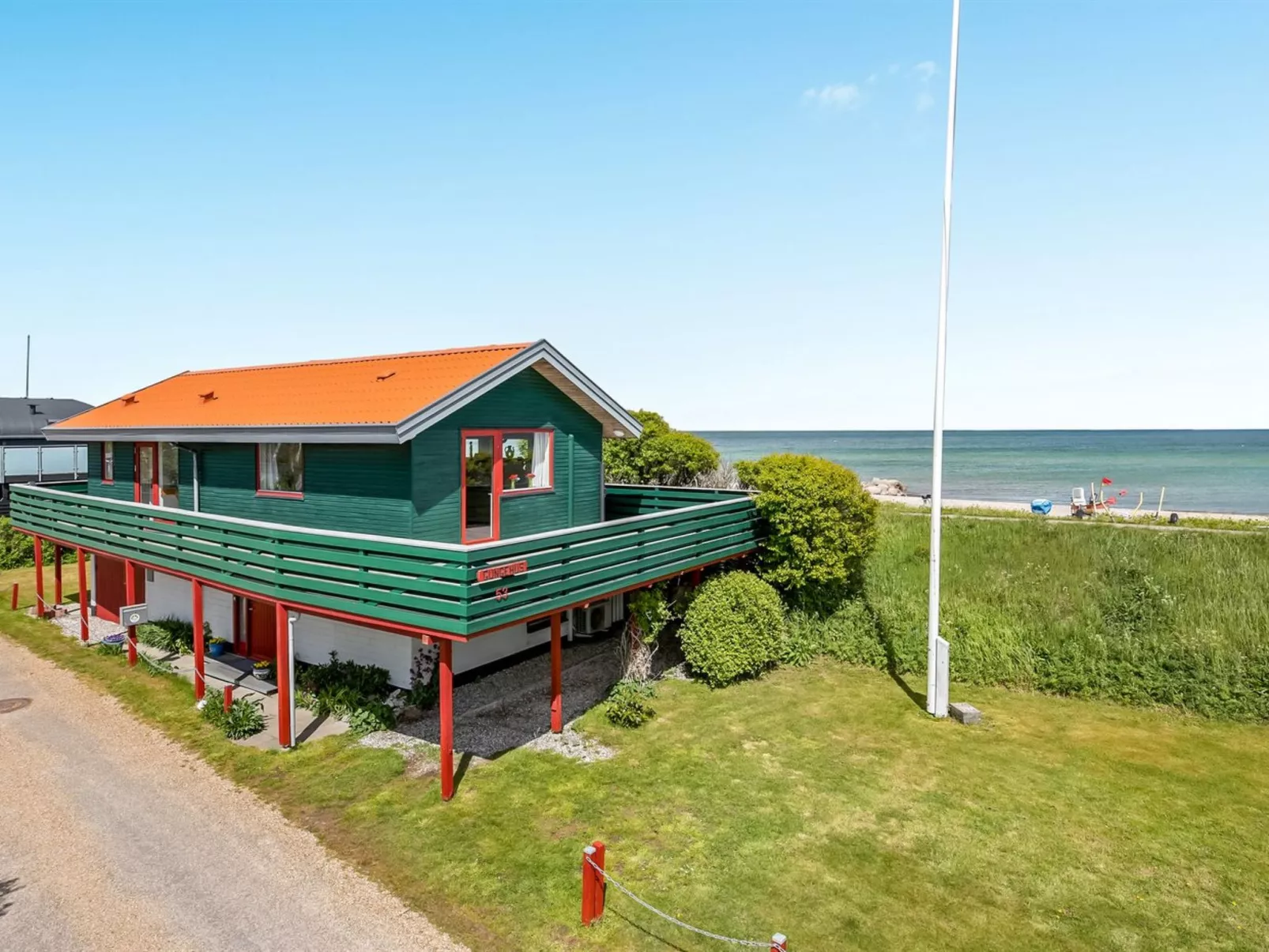 "Eldar" - 5m from the sea-Binnen