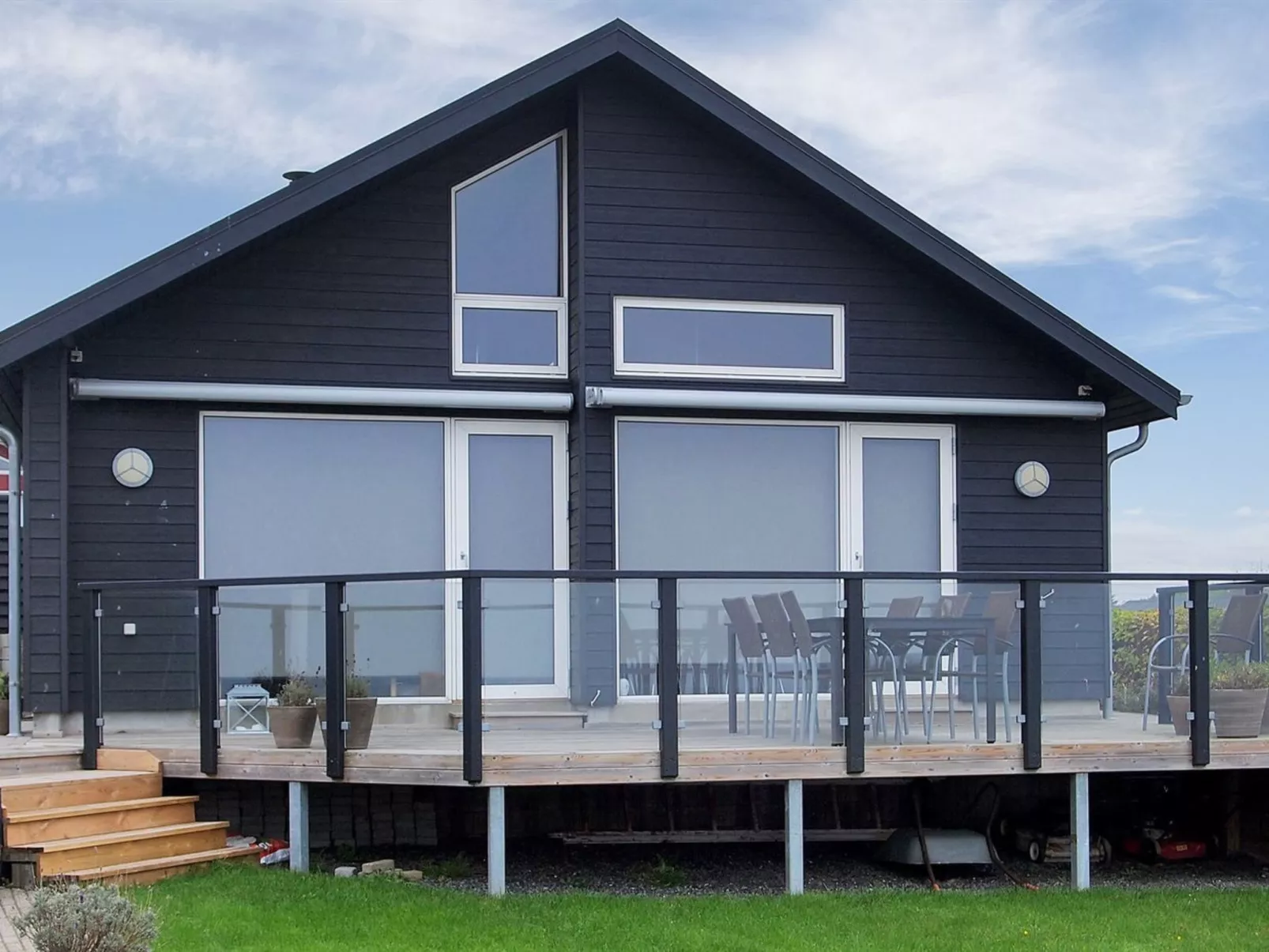 "Majbritt" - 50m from the sea-Buiten