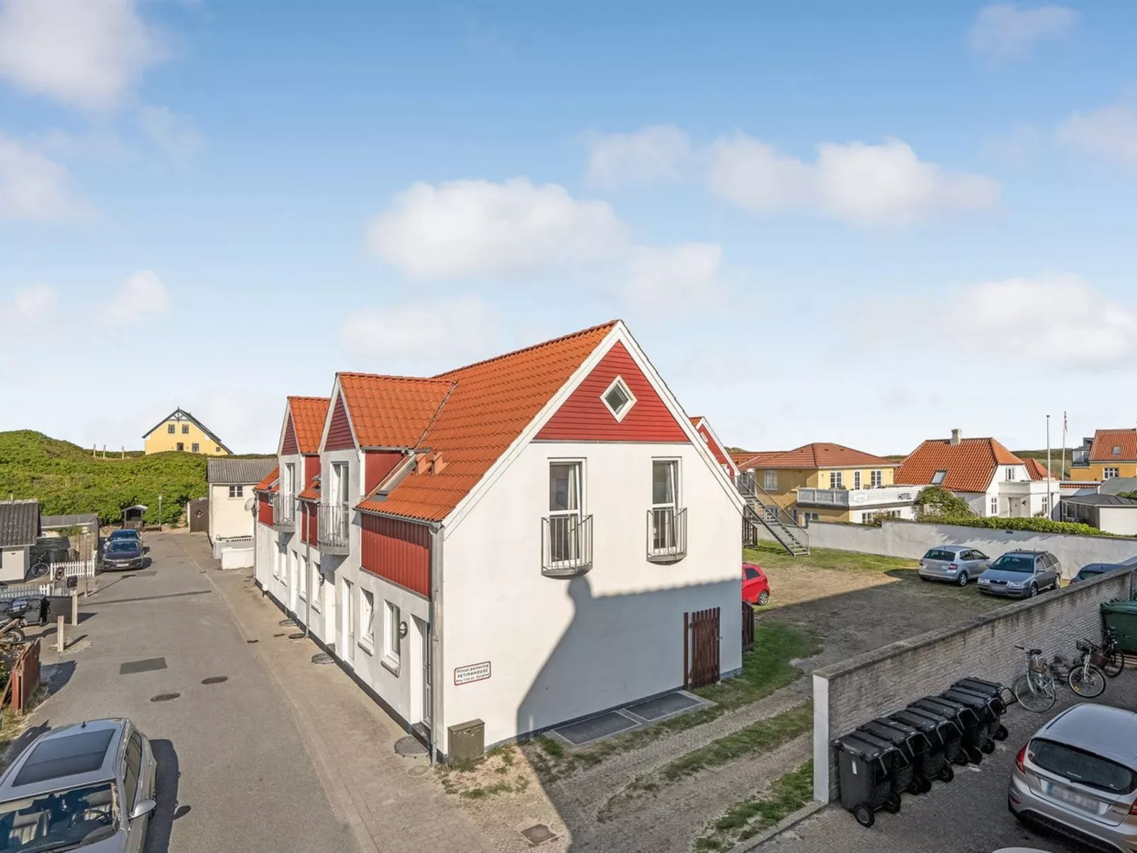"Poulsen" - 200m from the sea-Buiten