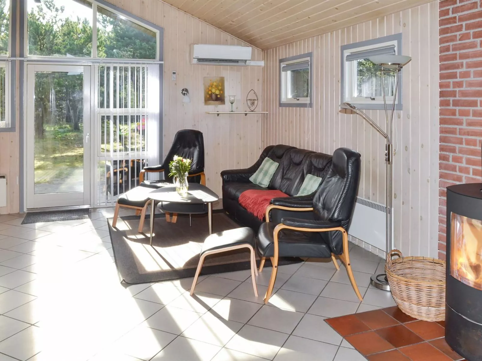 "Erlinda" - 3.1km from the sea-Binnen