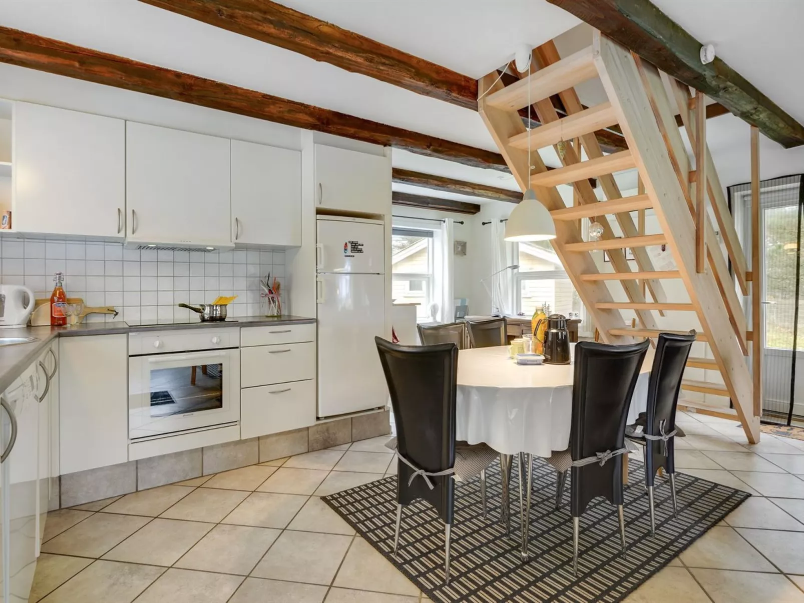 "Lyyli" - 1km from the sea-Binnen