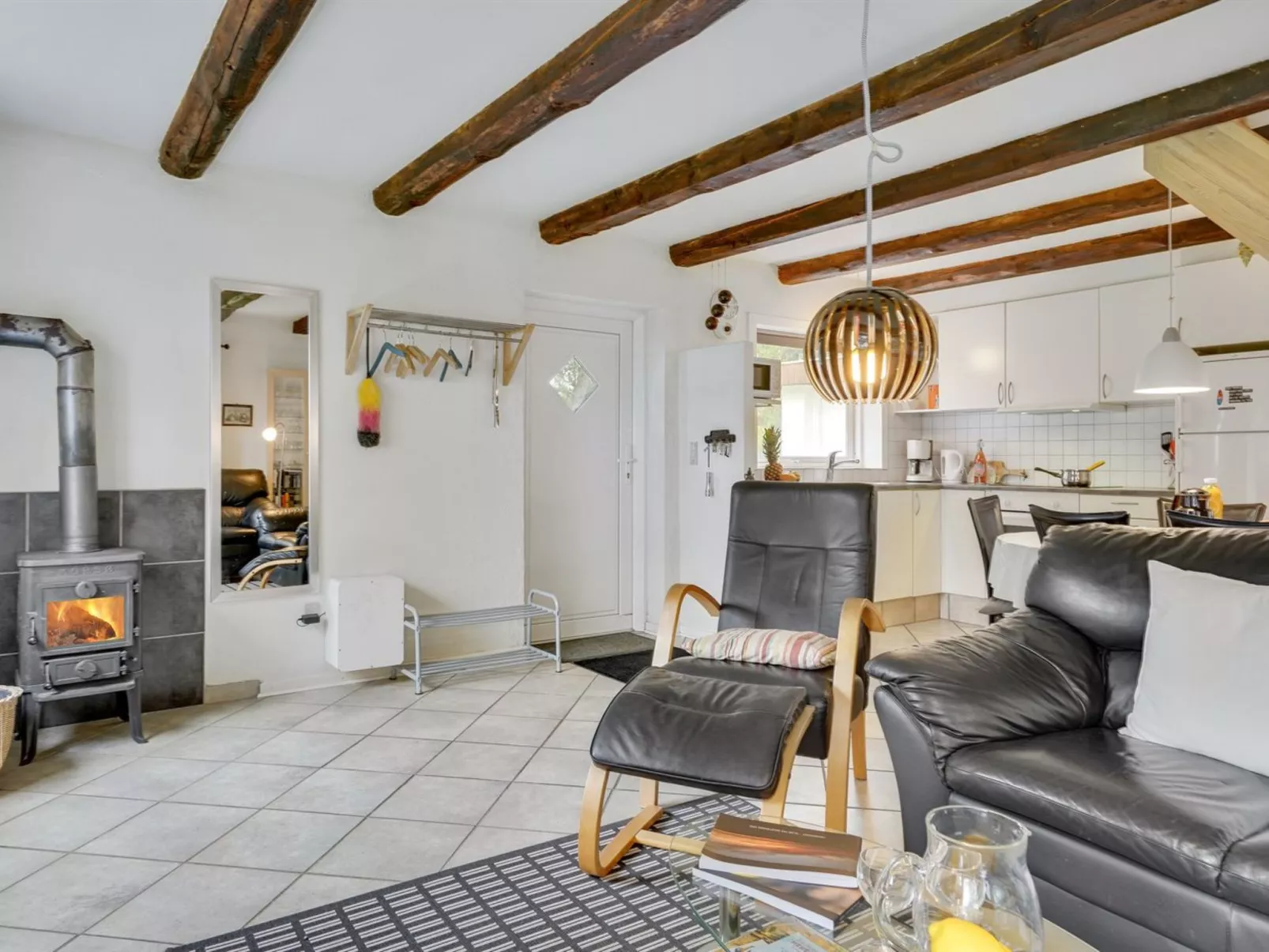"Lyyli" - 1km from the sea-Binnen
