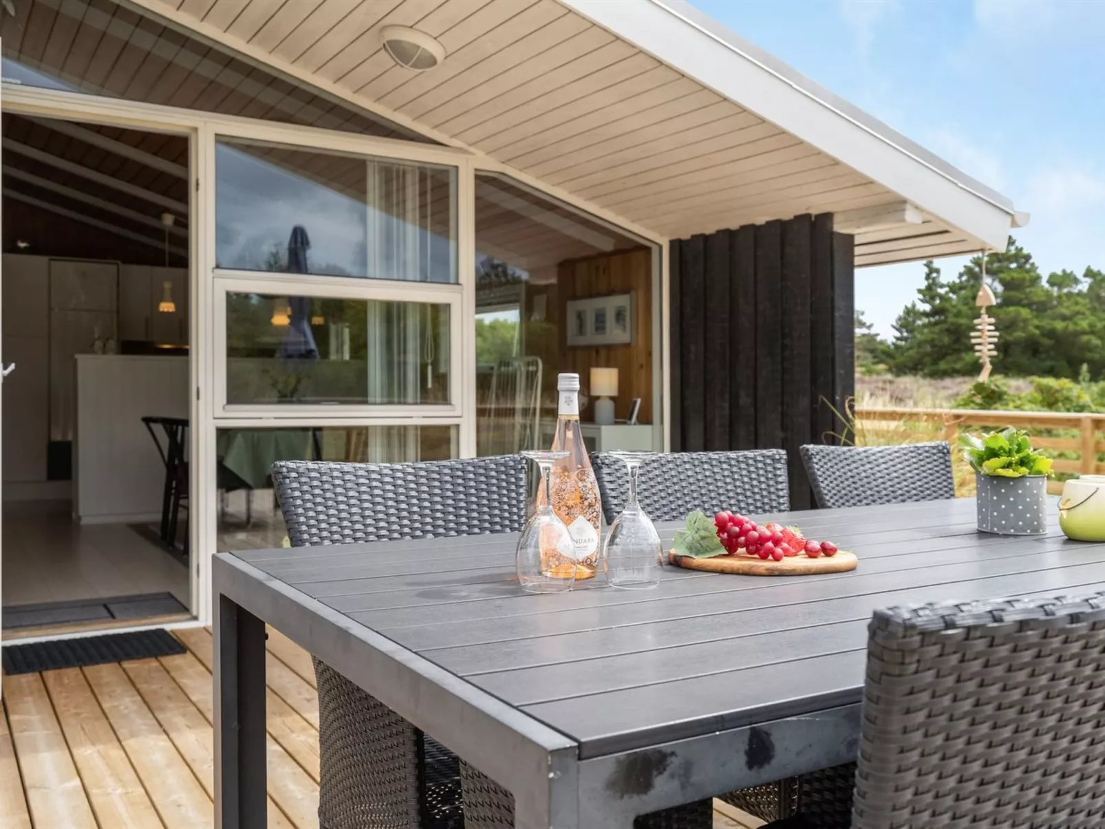 "Elgin" - 1.8km from the sea-Buiten