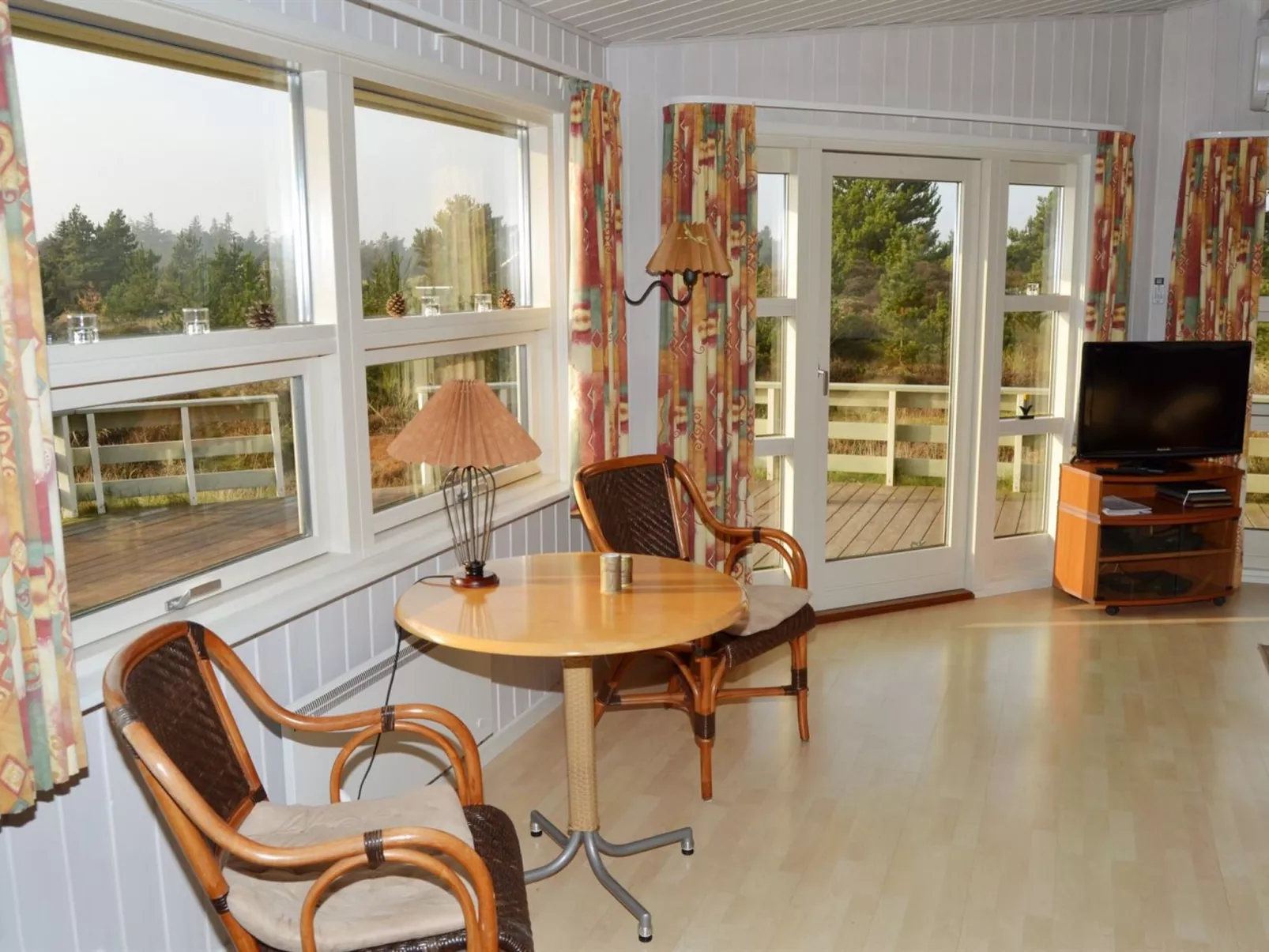"Silva" - 3.9km from the sea-Binnen