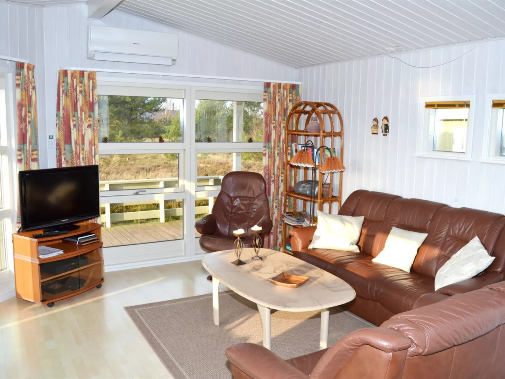 "Silva" - 3.9km from the sea-Binnen
