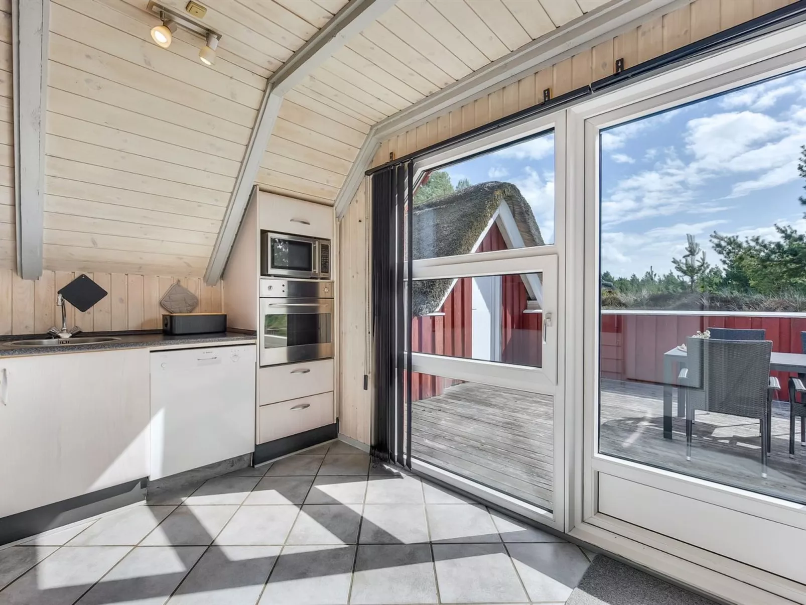 "Dufa" - 3.2km from the sea-Binnen