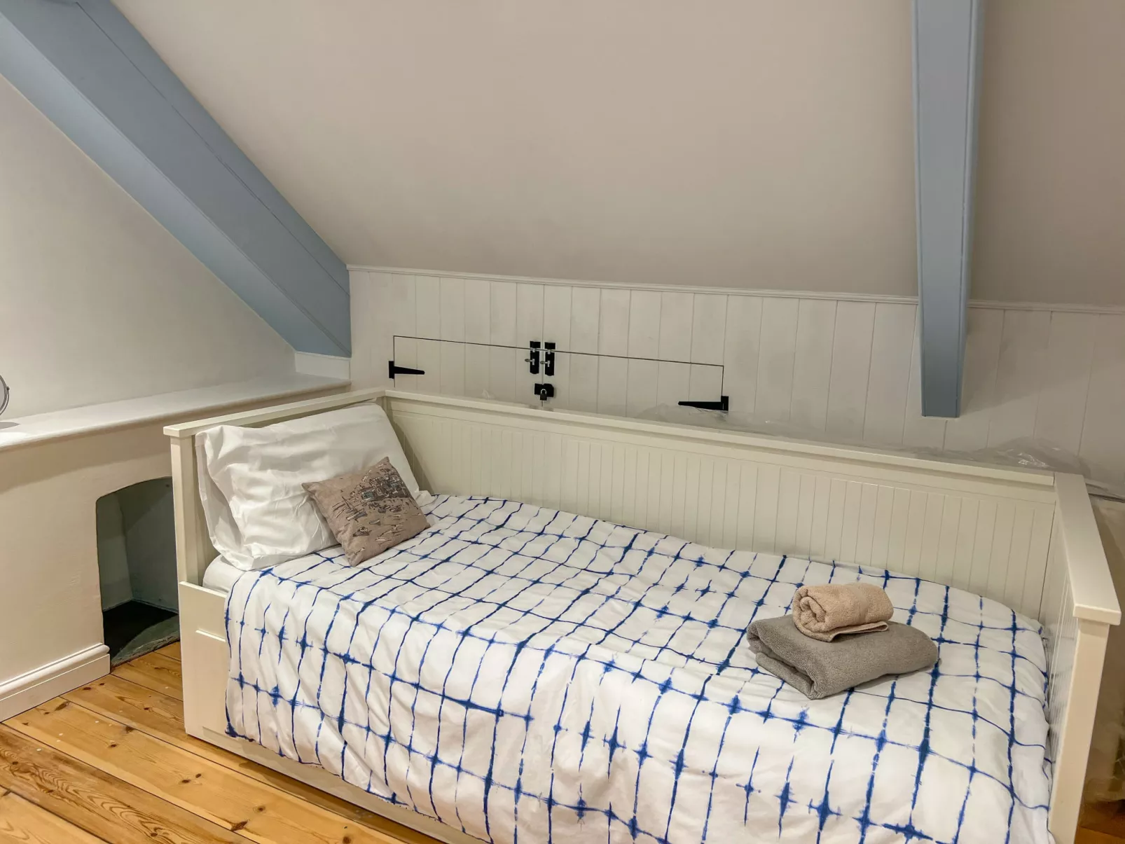 Cherry Orchard House-Binnen