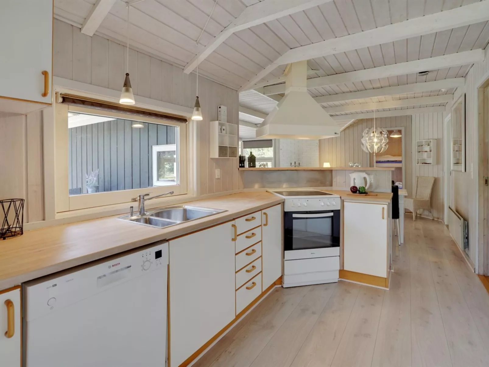 "Lin" - 2.9km from the sea-Binnen