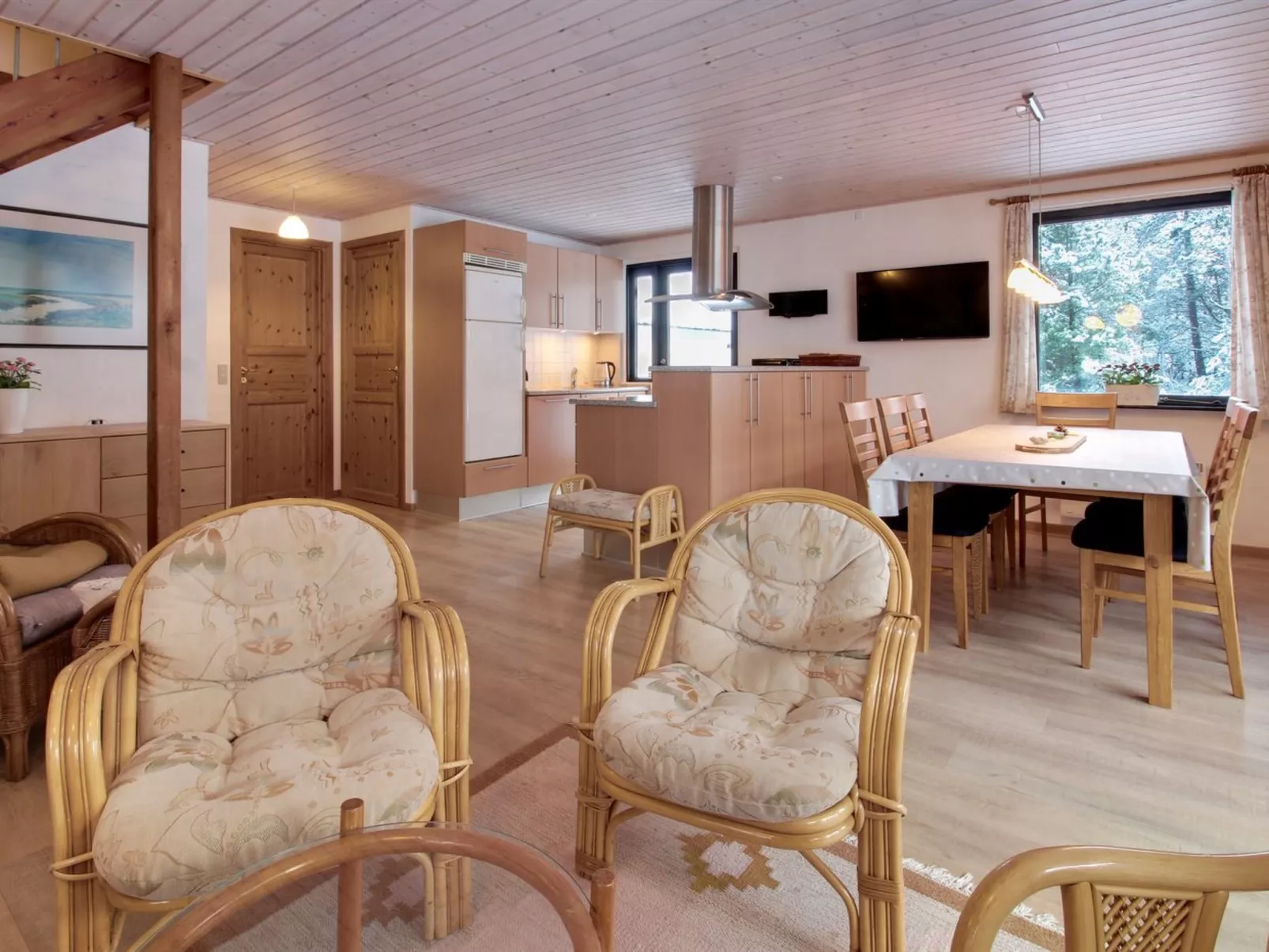 "Vendela" - 2.5km from the sea-Binnen