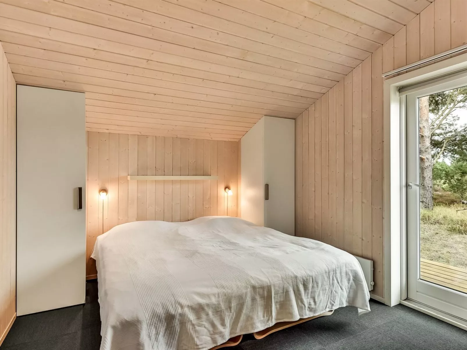 "Lav" - 3.8km from the sea-Buiten