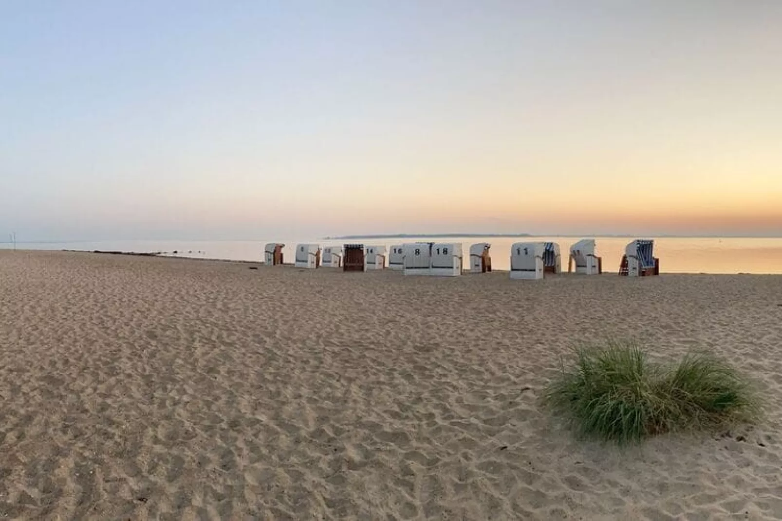 Bades Huk Hohenkirchen-2 Schlafzimmer-Gebieden zomer 1km