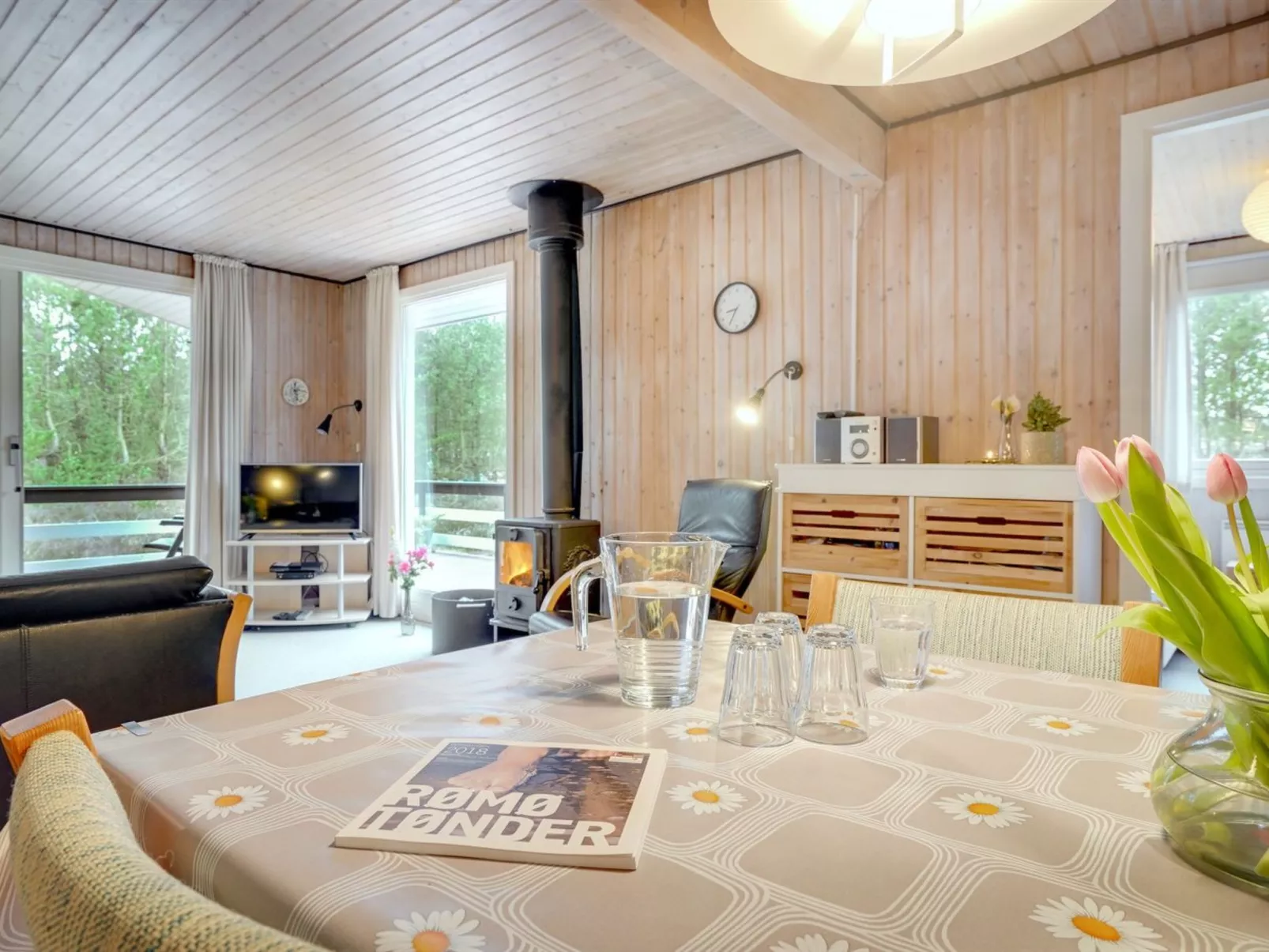 "Sigrun" - 4km from the sea-Binnen