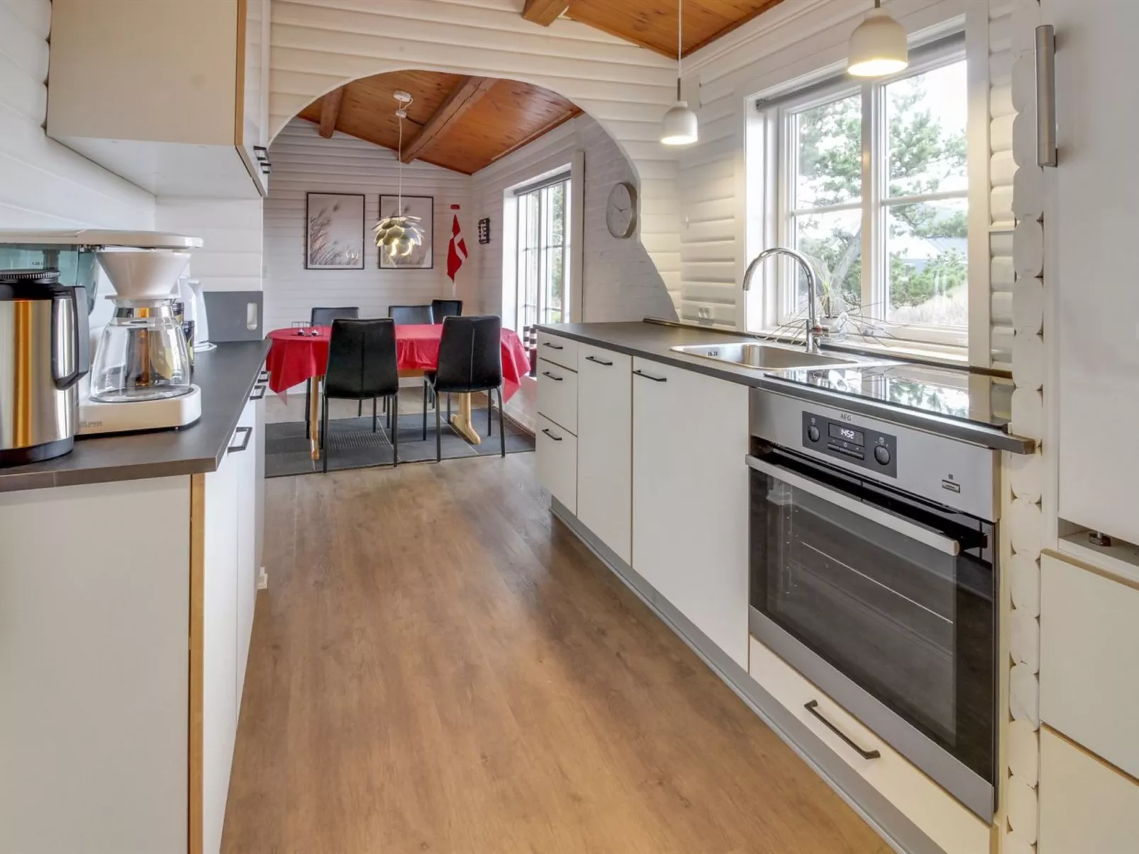 "Hendrine" - 500m from the sea-Binnen