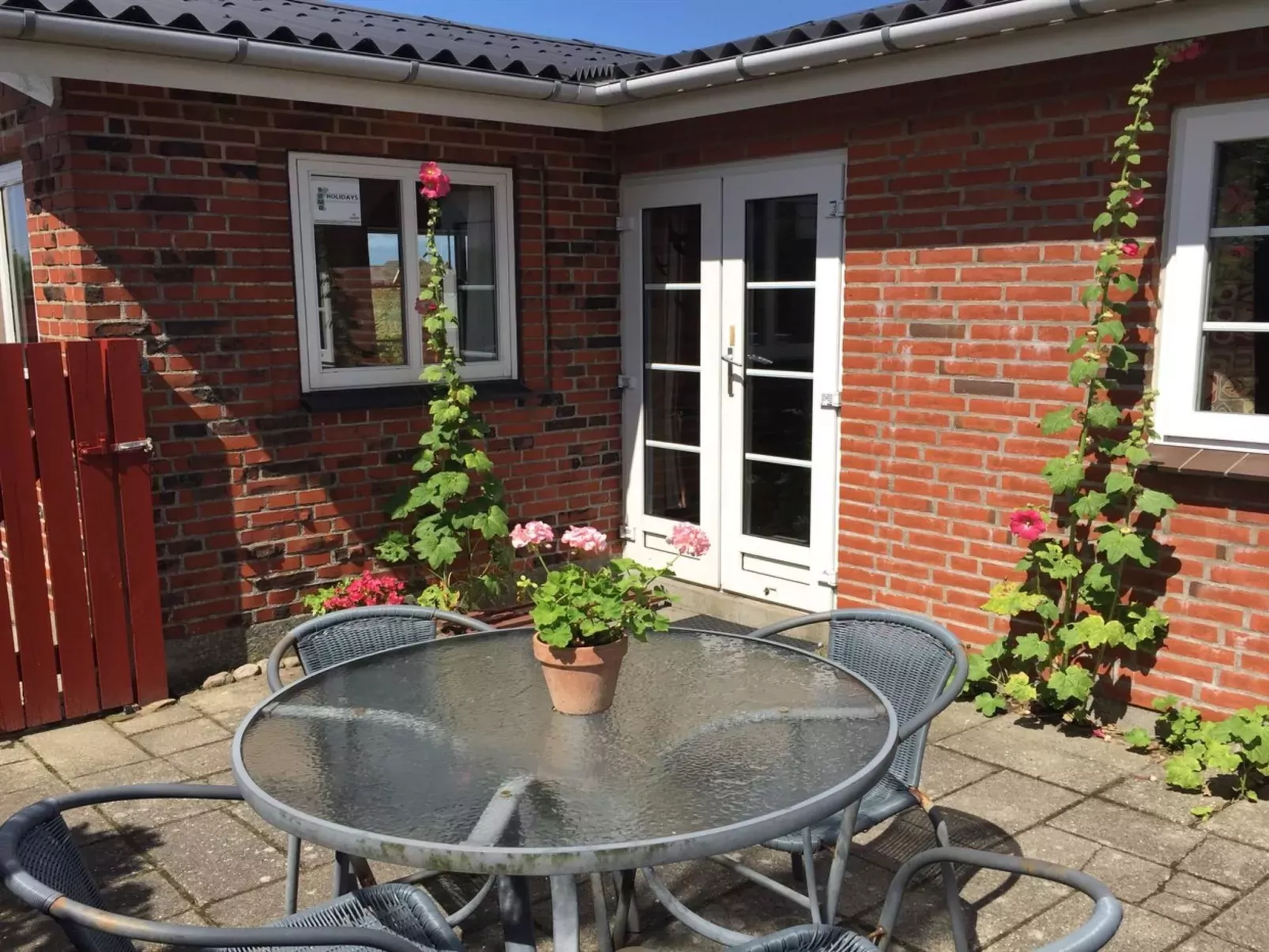 "Hendrine" - 500m from the sea-Buiten