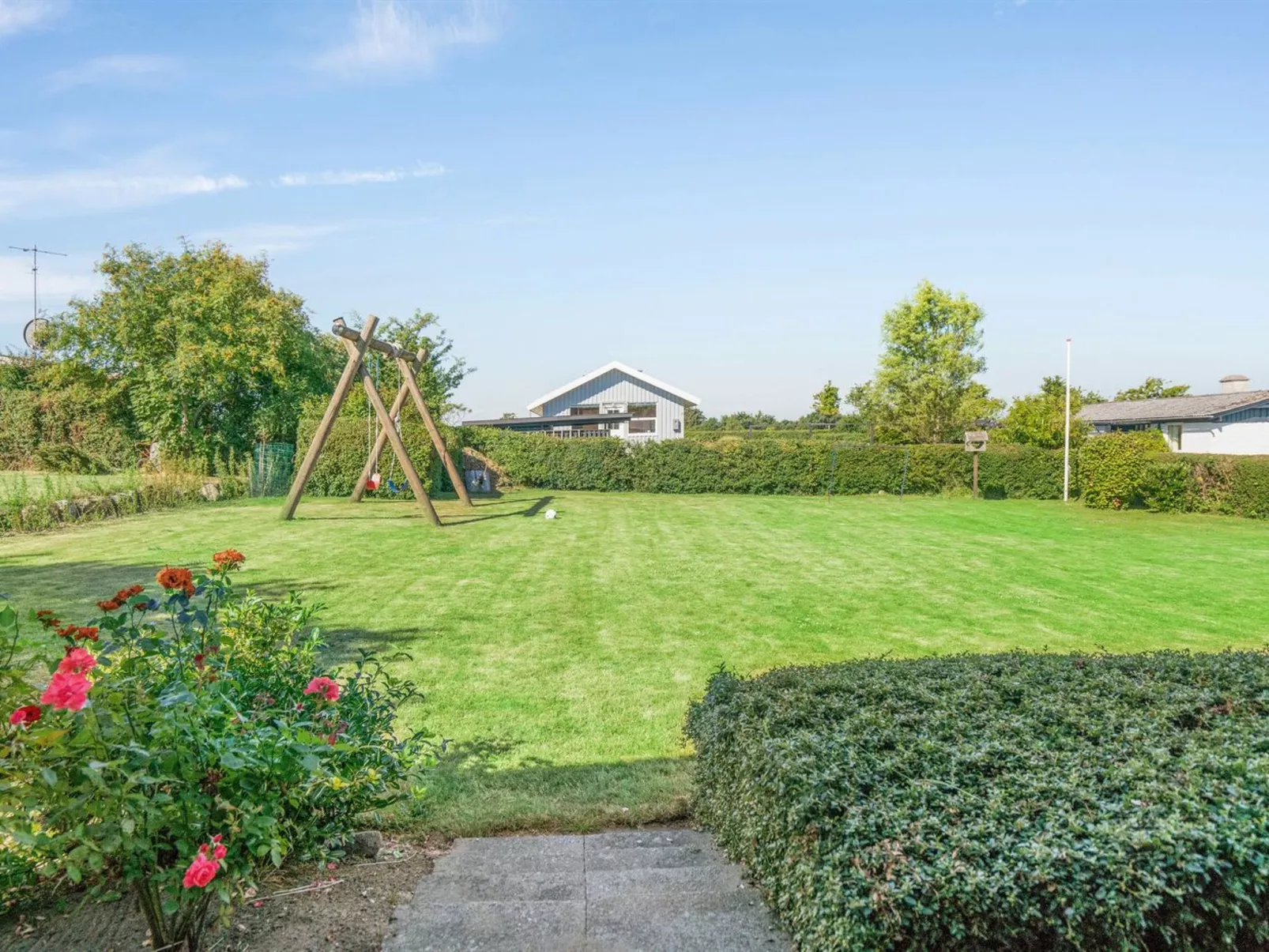 "Evald" - 200m from the sea-Buiten