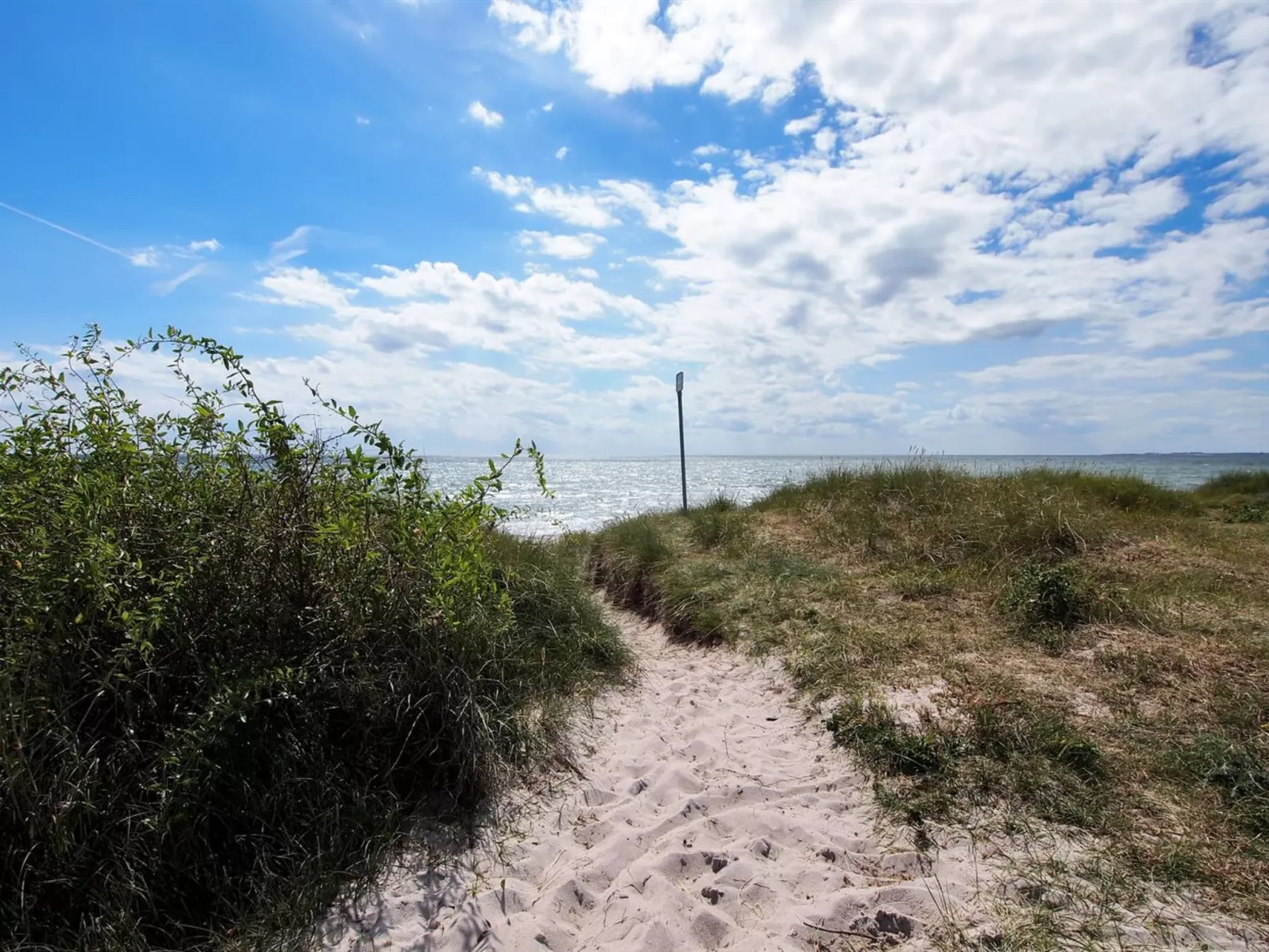 "Emin" - 100m from the sea-Buiten